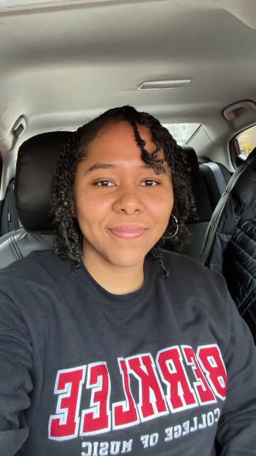 Profile Photo: Stephanie Phillips